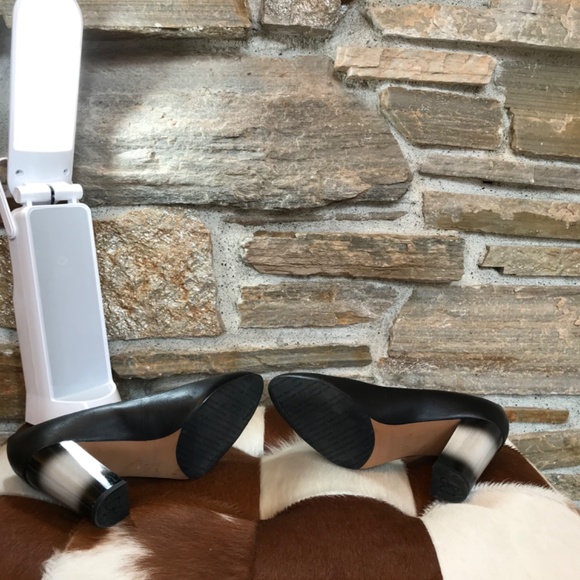 EUC Donald Pliner Pumps - Picture 4 of 5